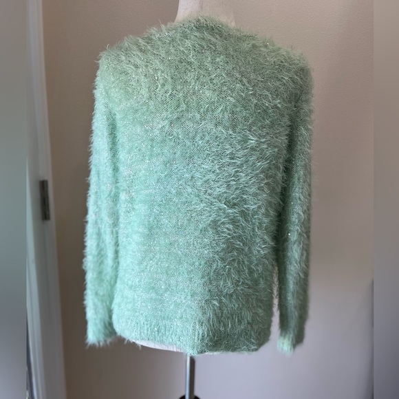 Anthony Richards fuzzy sweater - Picture 2 of 6